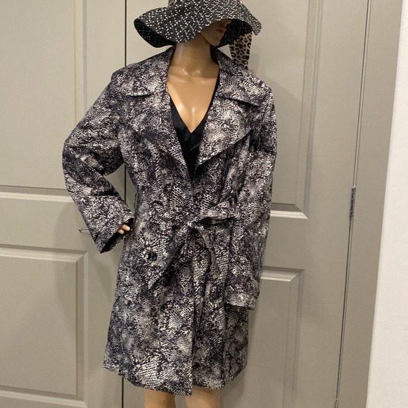 Dana Buchman Rain/Trench Size XL - Picture 8 of 8